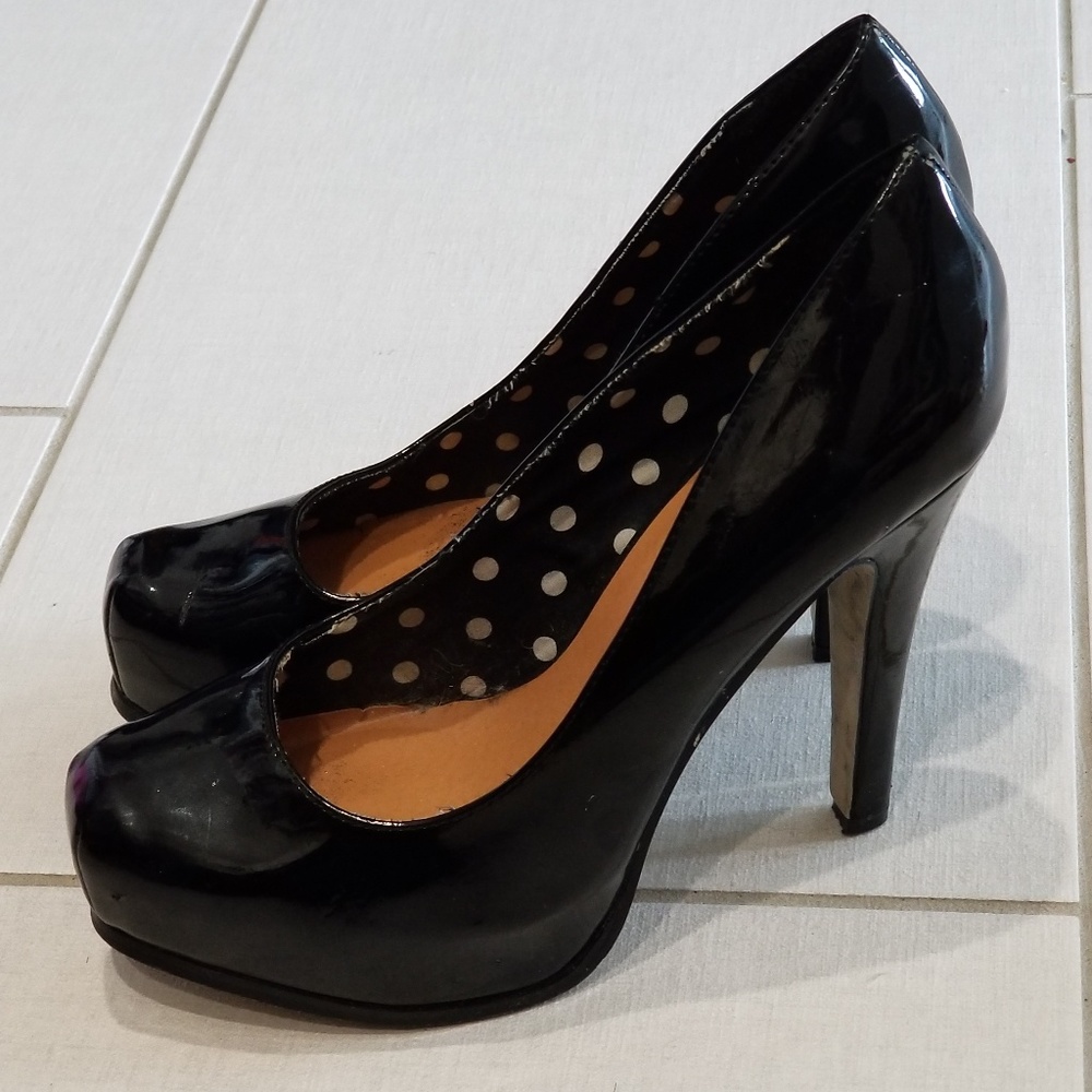 Black heels